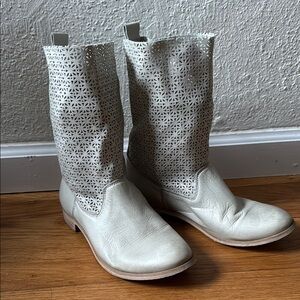 Women's White/grey Perforated Leather Boots